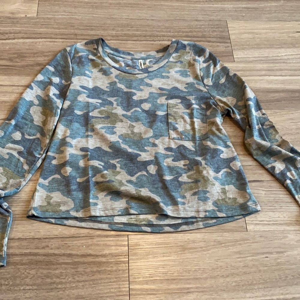 Long Sleeve Crop Top